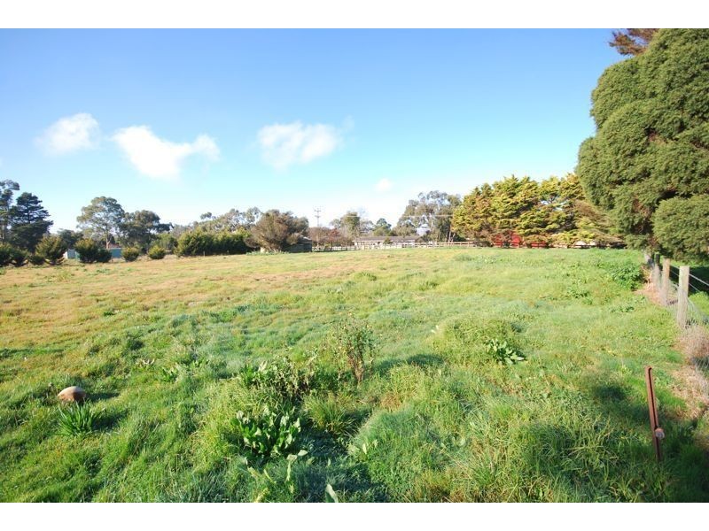 35 Worthing Road, Devon Meadows VIC 3977