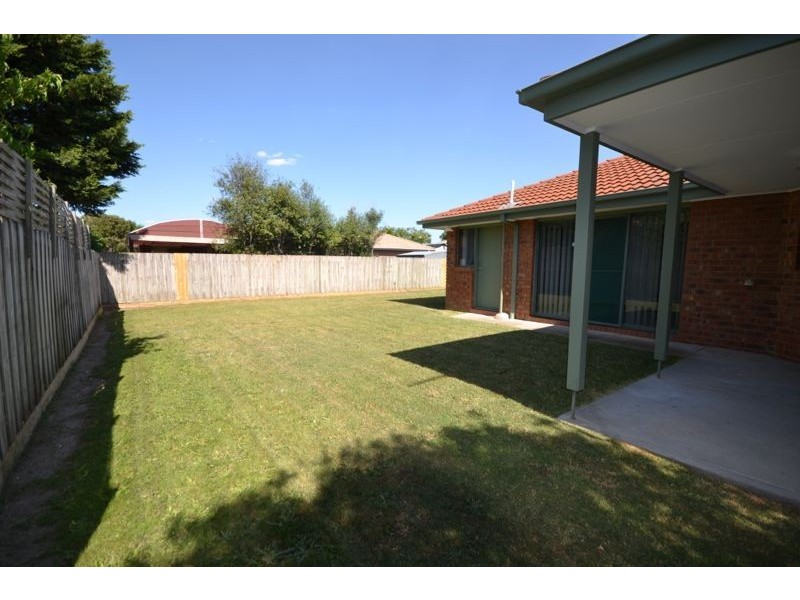 23 Samantha Crescent, Cranbourne North VIC 3977