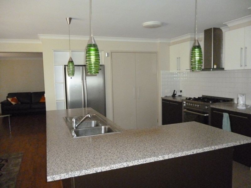 41 Von Nida Drive, Cranbourne North VIC 3977