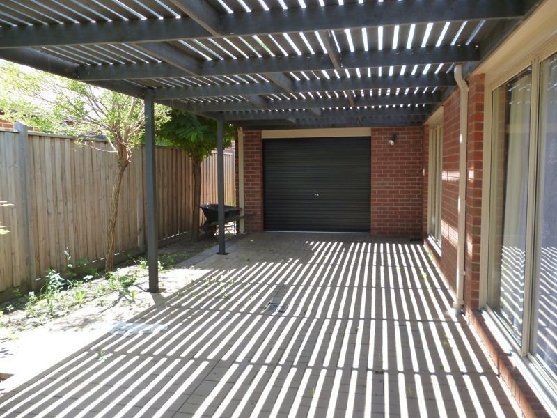 41 Von Nida Drive, Cranbourne North VIC 3977