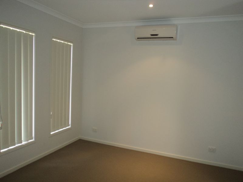 19 Pipetrack Circuit, Cranbourne East VIC 3977