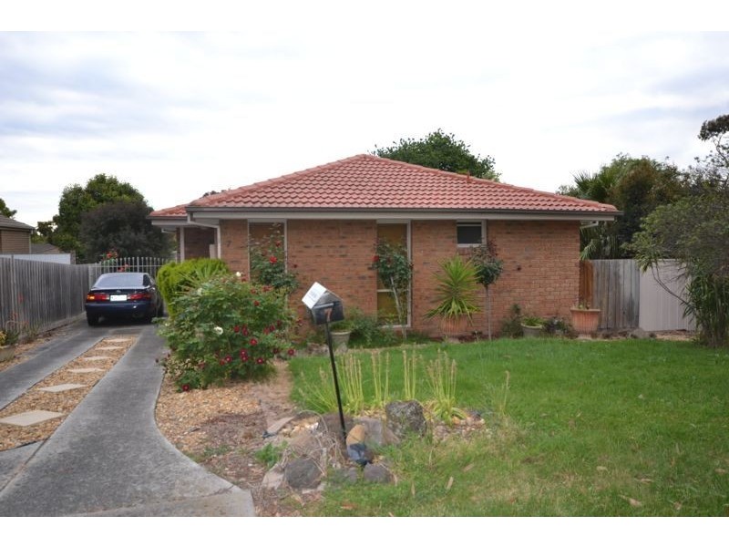 7 Marsden Court, Cranbourne North VIC 3977
