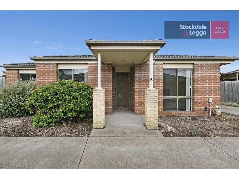 5/11-13 Elizabeth Street, Cranbourne North VIC 3977