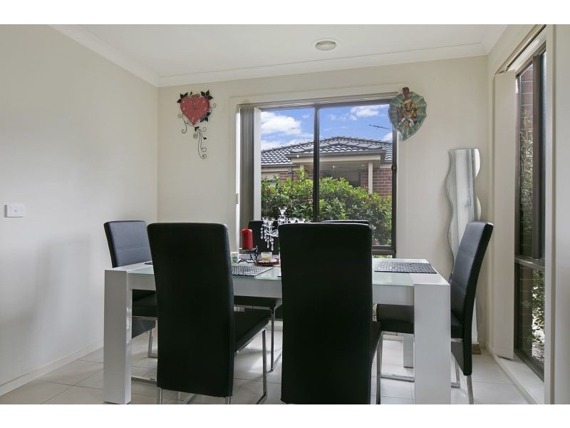 5/11-13 Elizabeth Street, Cranbourne North VIC 3977