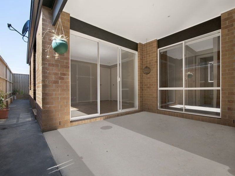 39 MACUMBA DRIVE, Clyde North VIC 3978