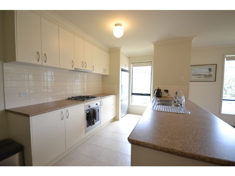 6 Wodalla Place, Lyndhurst VIC 3975