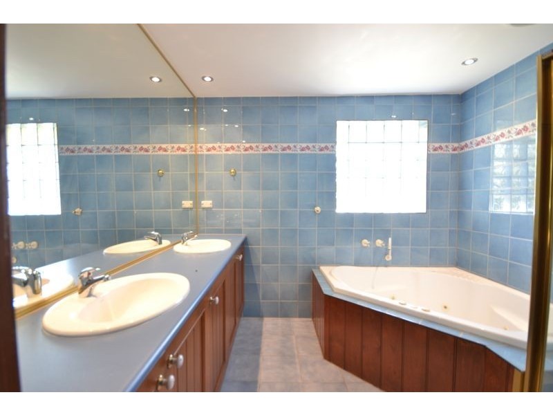 35-37 Worthing Road, Cranbourne VIC 3977