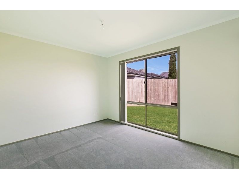 22 Norman Place, Narre Warren VIC 3805