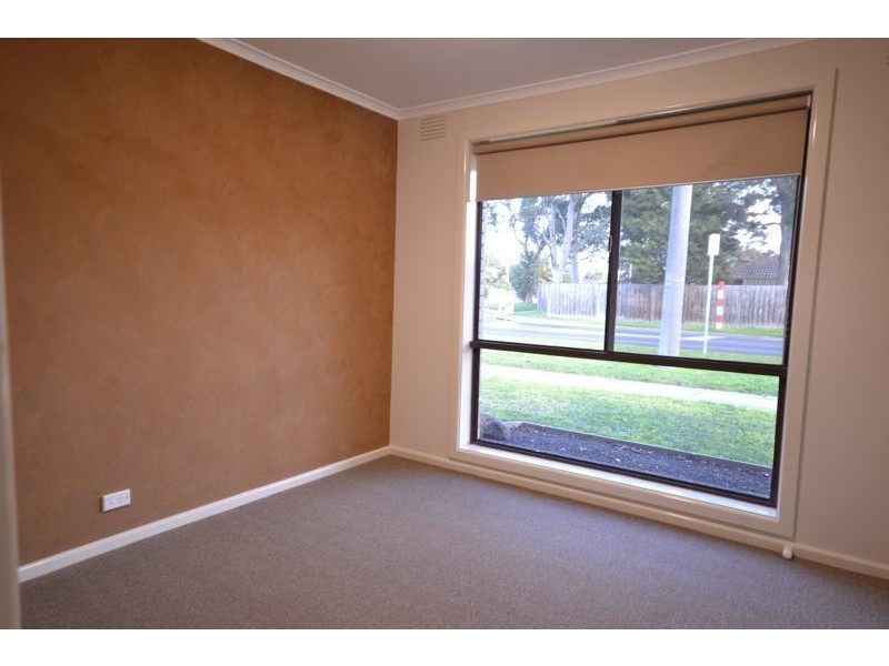 1/1 Fairfield Street, Cranbourne VIC 3977