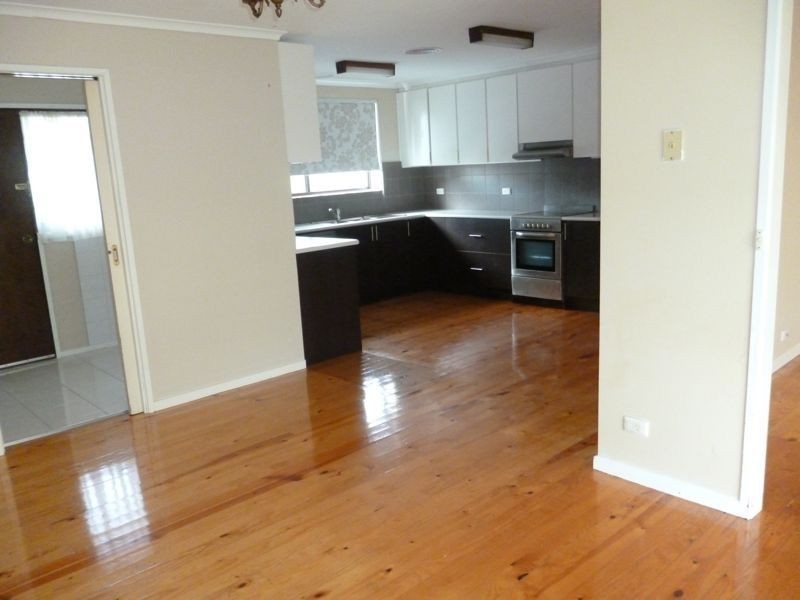 1 Geoffrey Court, Cranbourne VIC 3977