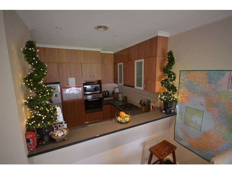 15 Boronia Avenue, Cranbourne VIC 3977