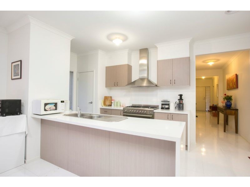 4 White Gum Way, Cranbourne North VIC 3977