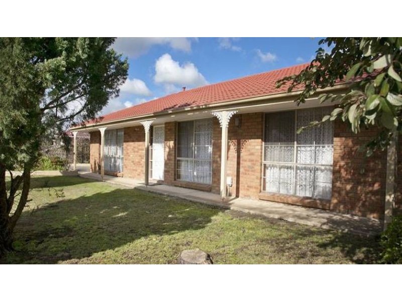 20 Chomley Street, Cranbourne VIC 3977