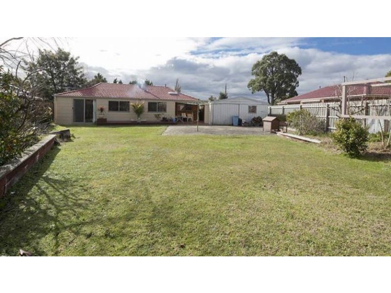 20 Chomley Street, Cranbourne VIC 3977