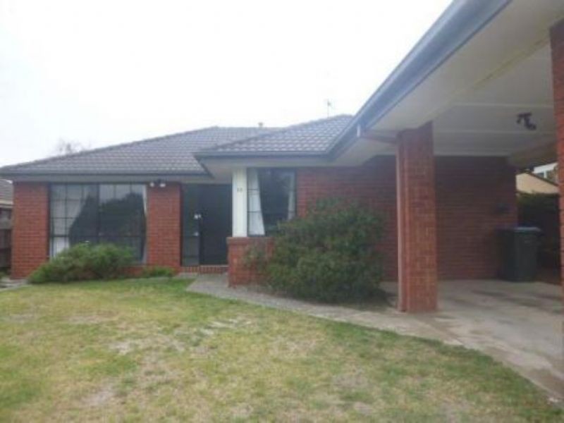 15 ARTISTS CRESCENT, Narre Warren South VIC 3805