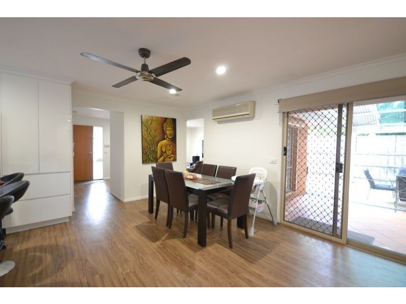 34 Andrea Crescent, Cranbourne North VIC 3977