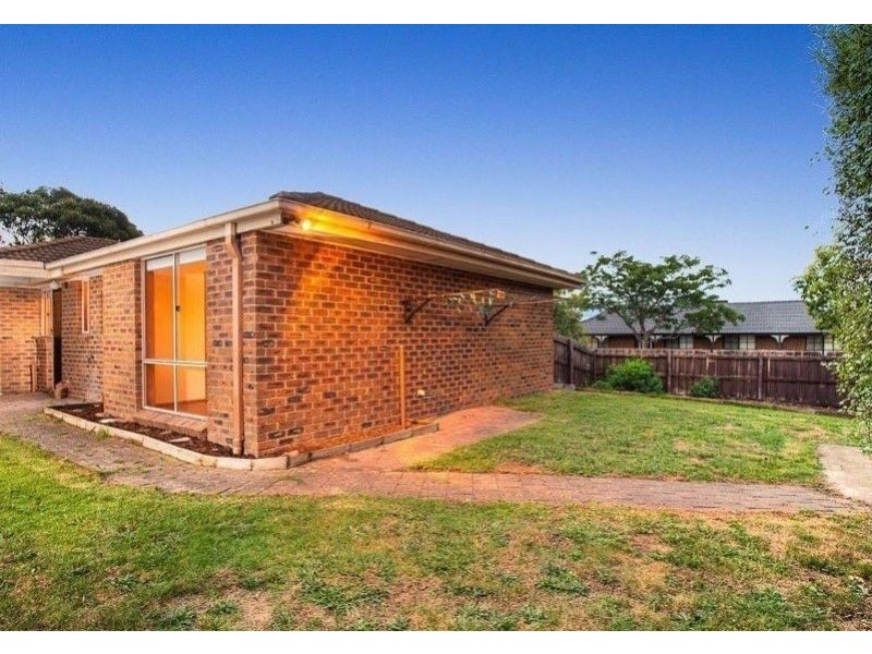 55 Waverley Park Drive, Cranbourne North VIC 3977