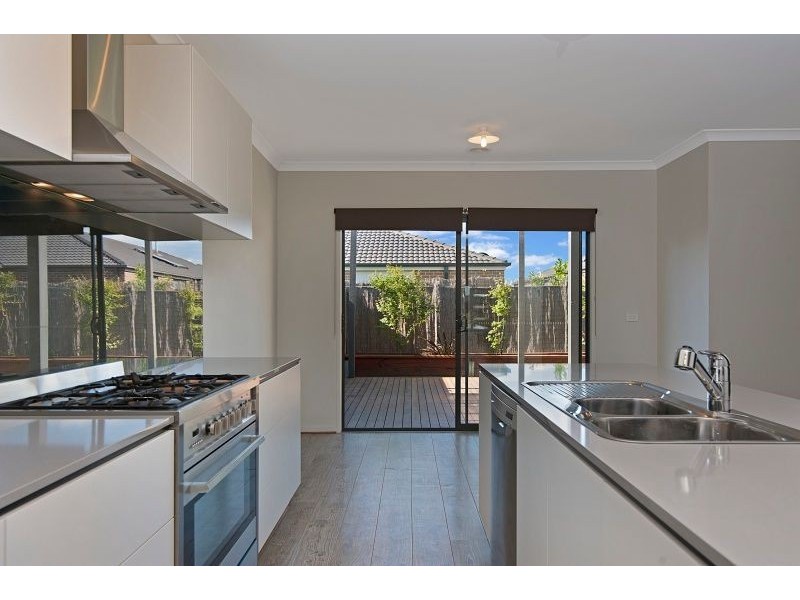 56 Green Gully Road, Clyde VIC 3978