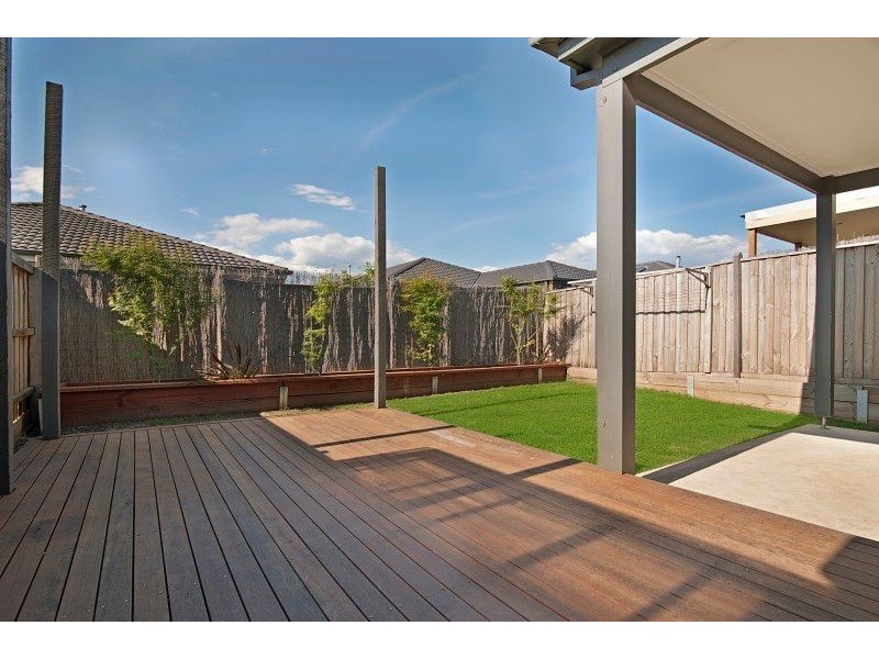 56 Green Gully Road, Clyde VIC 3978