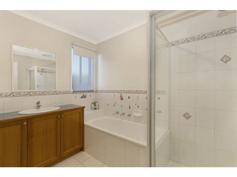 46 Stephellen Way, Cranbourne West VIC 3977