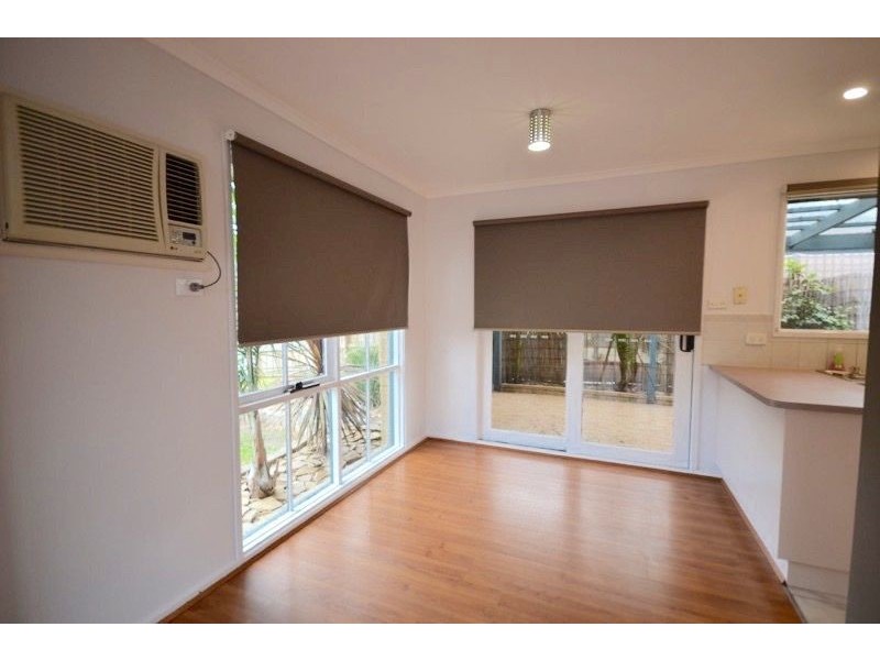 15 Rachel Drive, Cranbourne North VIC 3977
