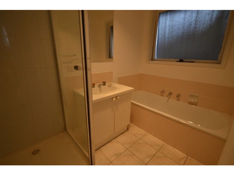 15 Rachel Drive, Cranbourne North VIC 3977