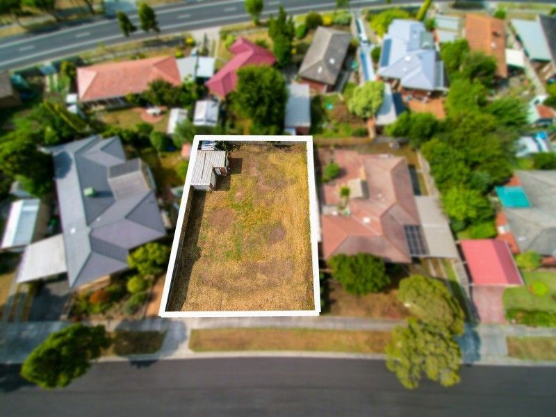 7 Mahon Crescent, Narre Warren VIC 3805