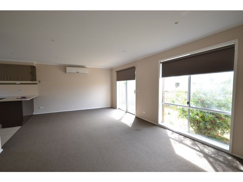 40 Jacinta Drive, Cranbourne West VIC 3977