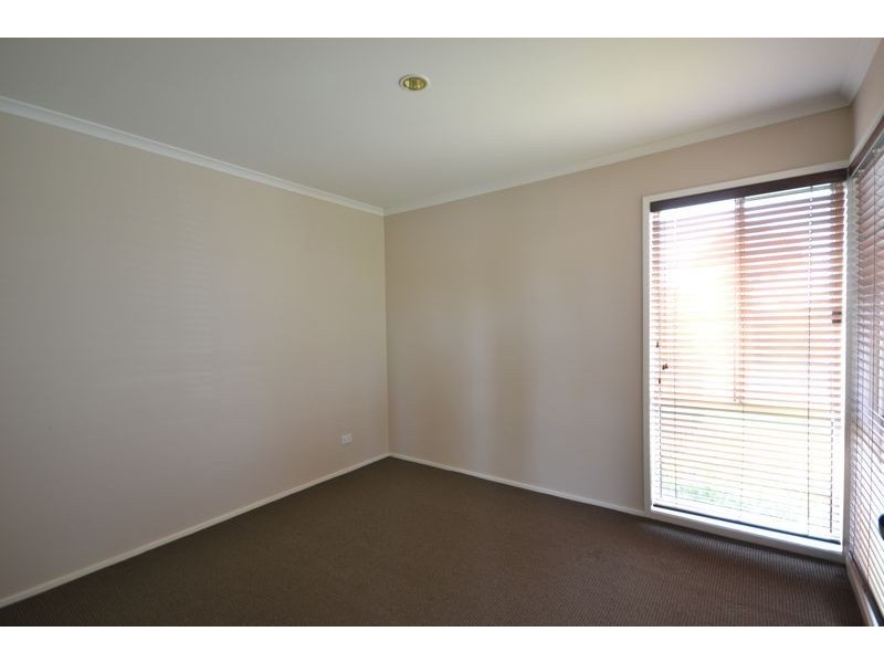 40 Jacinta Drive, Cranbourne West VIC 3977