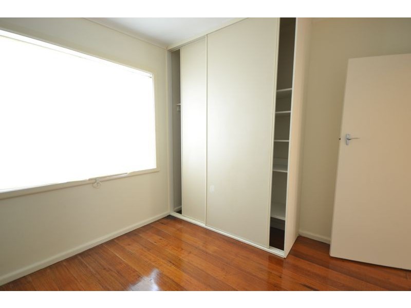 14 McLaren Avenue, Cranbourne VIC 3977