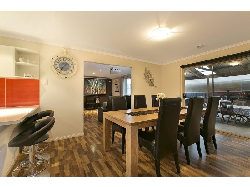 46 Stephellen Way, Cranbourne West VIC 3977