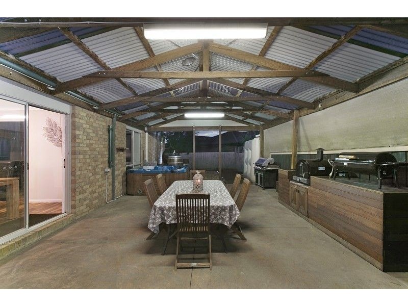 46 Stephellen Way, Cranbourne West VIC 3977