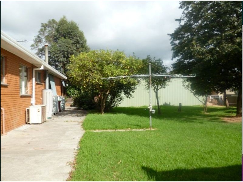 19 Moores Road, Clyde VIC 3978