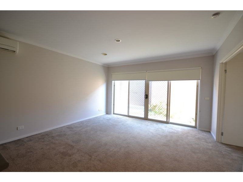 24 Waterbury Street, Cranbourne VIC 3977