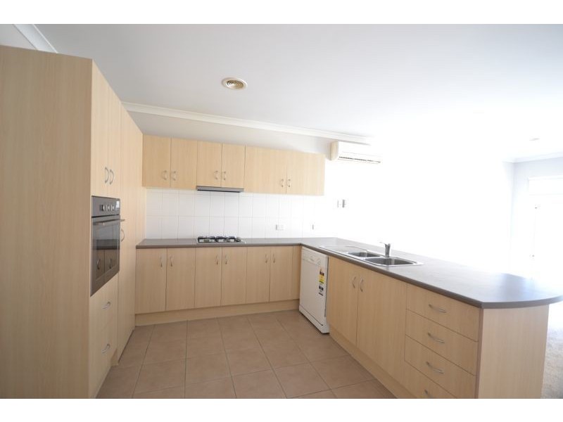 24 Waterbury Street, Cranbourne VIC 3977