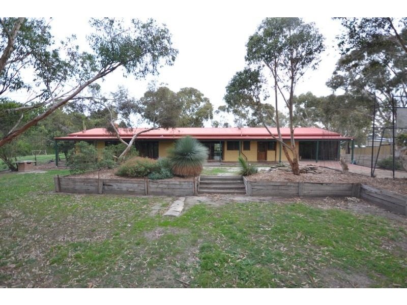 75 Browns Road, Devon Meadows VIC 3977