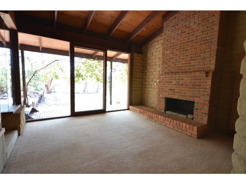 75 Browns Road, Devon Meadows VIC 3977