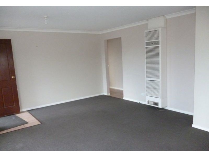 1/25 Coriyule Court, Cranbourne North VIC 3977