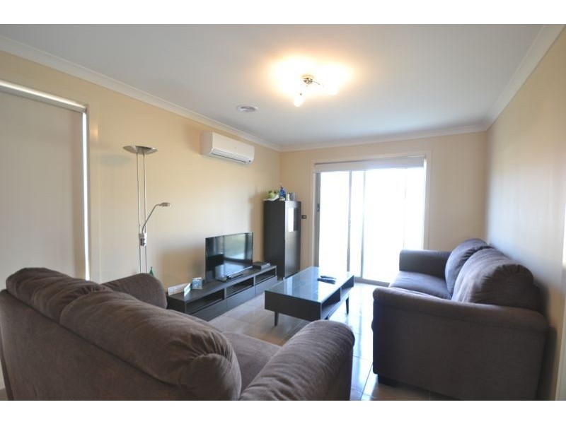 32 Hayton Park Boulevard, Cranbourne West VIC 3977