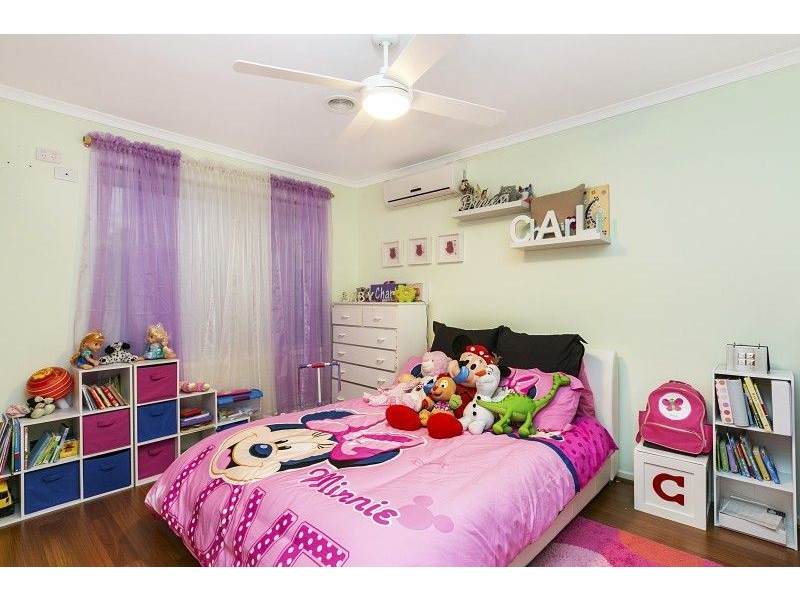 51 Bernborough Avenue, Cranbourne West VIC 3977