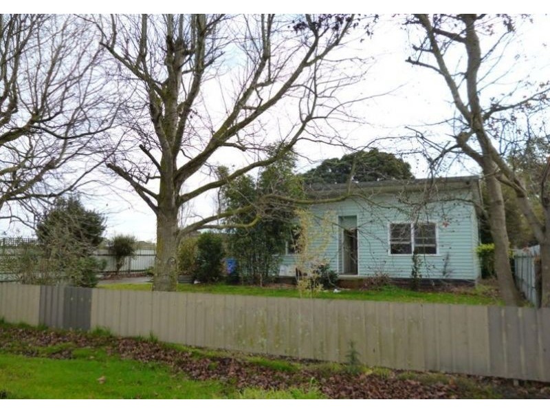 13 Moores Road, Clyde VIC 3978