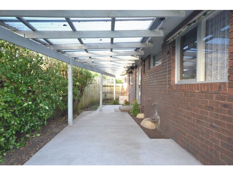 33 Harry Street, Cranbourne VIC 3977