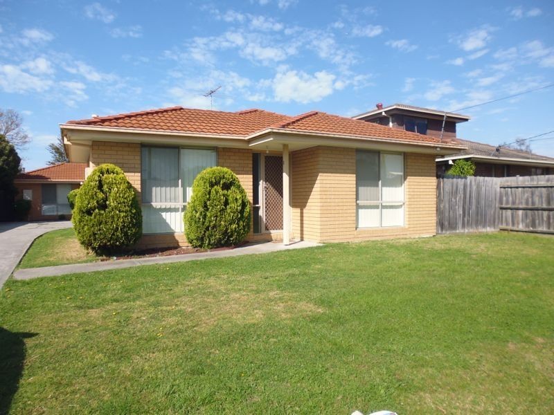 1/24 Latrobe Street, Cranbourne VIC 3977