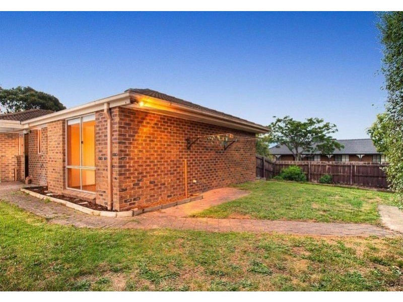 55 Waverley Park Drive, Cranbourne North VIC 3977