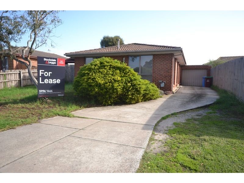 1 Mulberry Court, Cranbourne North VIC 3977