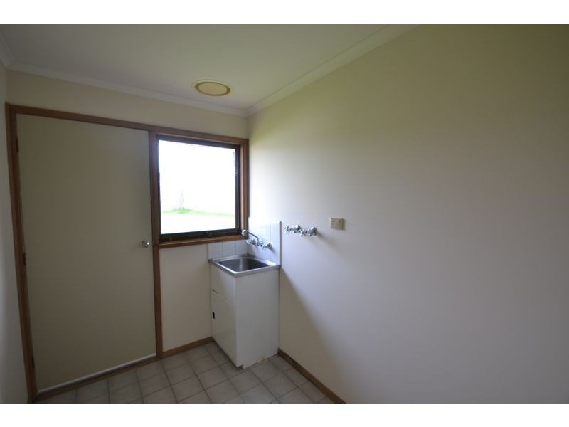 20 Courtenay Avenue, Cranbourne North VIC 3977