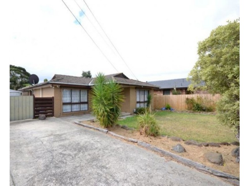 11 Marklin Street, Cranbourne VIC 3977