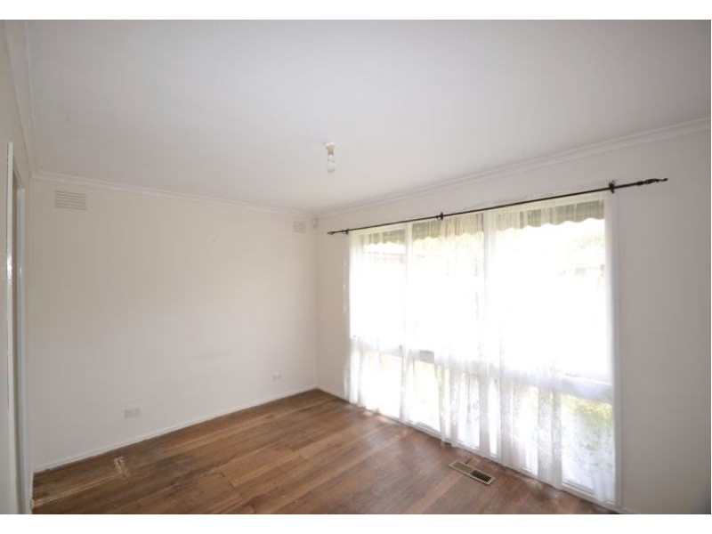 11 Marklin Street, Cranbourne VIC 3977