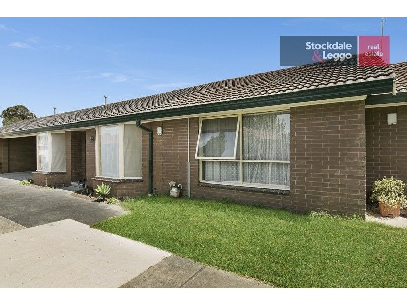 2/16 Stawell Street, Cranbourne VIC 3977