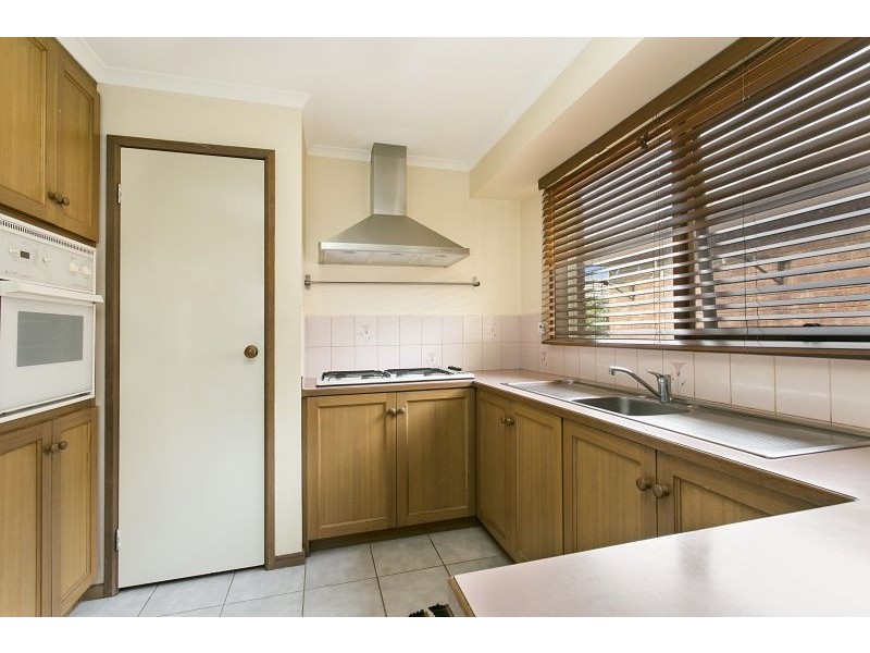 2/8 Duff Street, Cranbourne VIC 3977